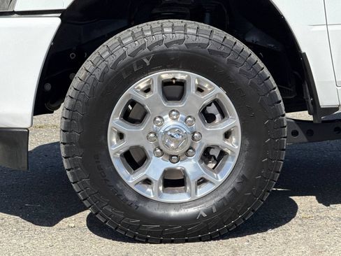 Used 2024 RAM 2500 Laramie AWD/4WD image 26