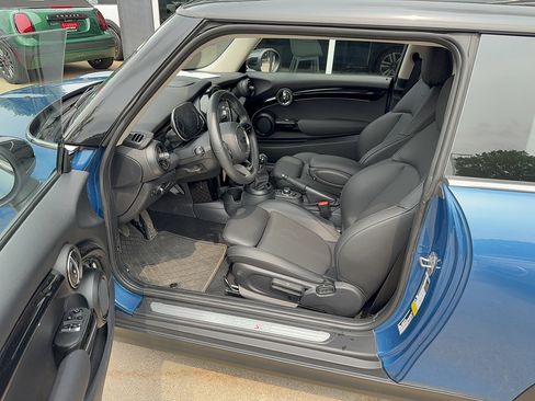 Used 2024 MINI Cooper S FWD image 5