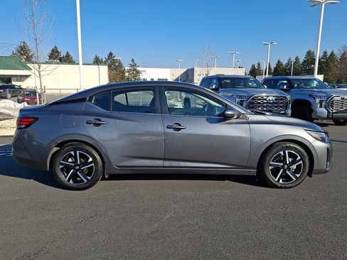 Used 2024 Nissan Sentra SV image 7