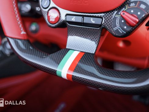 Used 2022 Ferrari 812 GTS RWD image 28