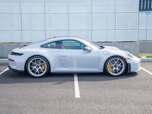 New 2026 Porsche 911 GT3 image 8