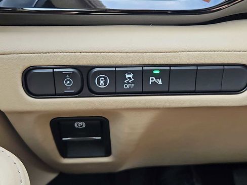 Used 2023 Acura MDX SH-AWD w/ Technology Package image 20