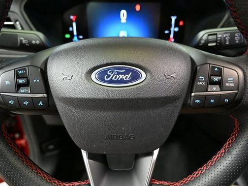 Used 2025 Ford Escape ST-Line Select AWD/4WD image 32