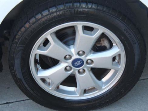 Used 2015 Ford Transit Connect XLT image 26