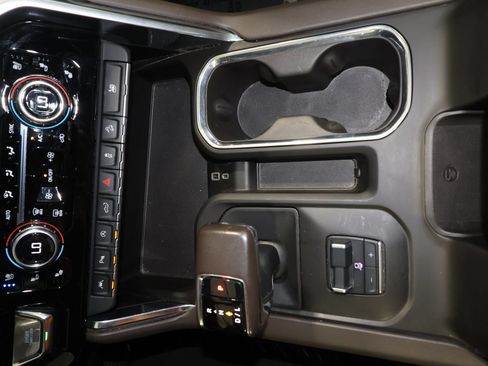 Used 2022 GMC Sierra 1500 Denali w/ Denali Reserve Package AWD/4WD image 16