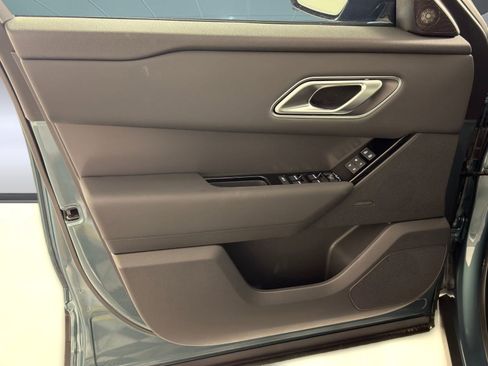 Used 2026 Land Rover Range Rover Velar S image 12