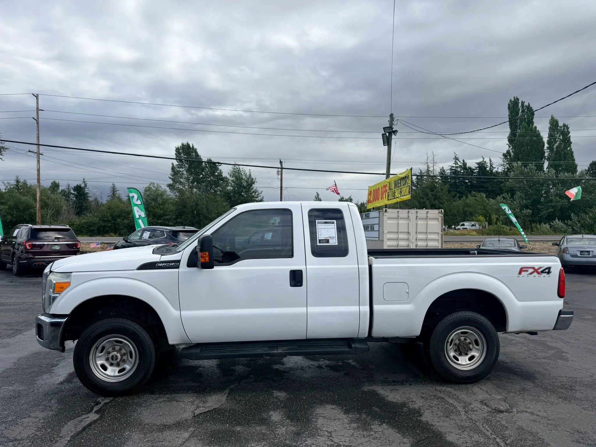 Used 2015 Ford F250 XL w/ Power Equipment Group AWD/4WD image 4