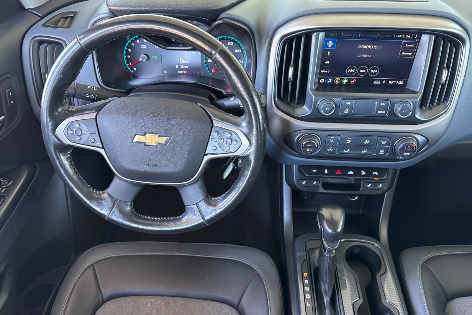 Used 2022 Chevrolet Colorado Z71 AWD/4WD image 29