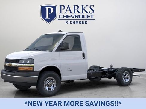 New 2025 Chevrolet Express 3500 w/ Power Convenience Package image 2