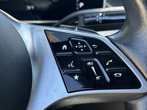 Used 2023 Mercedes-Benz C 300 Sedan w/ Exclusive Trim Package image 26