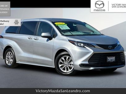 Used 2023 Toyota Sienna LE