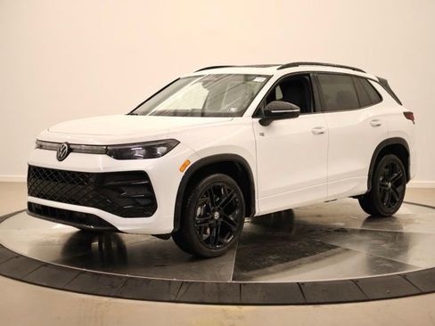 New 2026 Volkswagen Tiguan SE R-Line AWD/4WD image 7