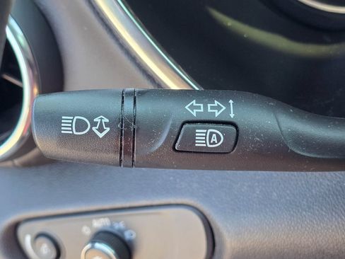 Used 2022 Chevrolet Blazer LT FWD image 18