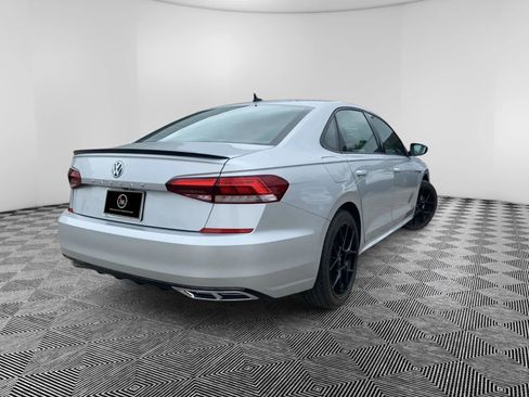 Used 2021 Volkswagen Passat 2.0T R-Line image 6