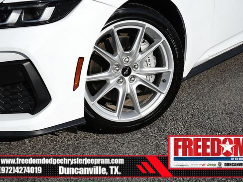 Used 2024 Ford Mustang GT Premium RWD image 9