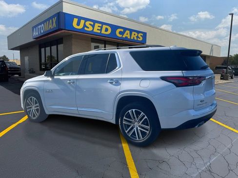 Used 2023 Chevrolet Traverse High Country w/ LPO, Floor Liner Package AWD/4WD image 7