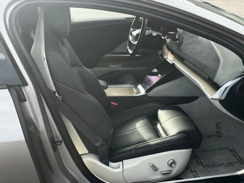 Used 2023 Lucid Air Grand Touring image 10