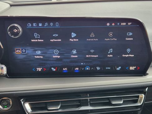 Used 2026 Chevrolet Traverse LT image 16