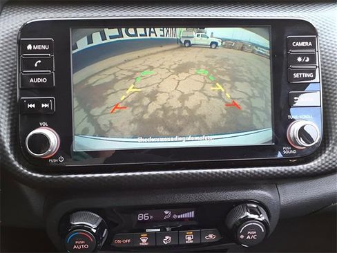 Used 2021 Nissan Kicks SV image 22