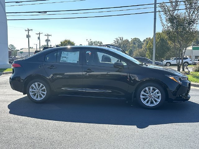 New 2027 Toyota Corolla LE w/ LE Premium Package FWD image 10