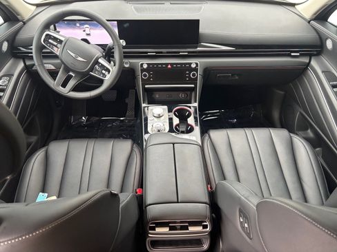 Used 2025 Genesis GV80 2.5T image 10