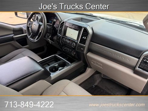 Used 2017 Ford F250 XLT w/ XLT Premium Package AWD/4WD image 25