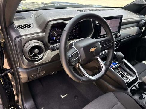 Used 2026 Chevrolet Colorado W/T w/ Advanced Trailering Package RWD image 18