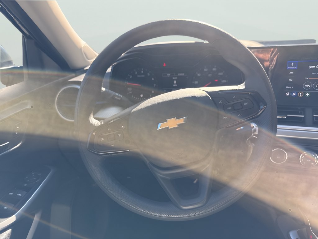 Used 2025 Chevrolet Trax LS FWD image 18