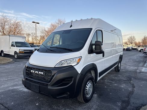 Used 2024 RAM ProMaster 2500 image 12