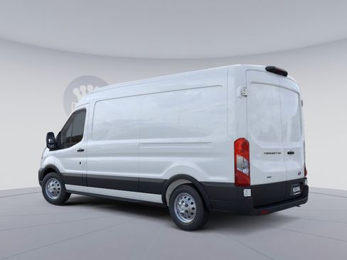 New 2026 Ford Transit 250 148 Medium Roof Extended AWD w/ Load Area Protection Package image 5