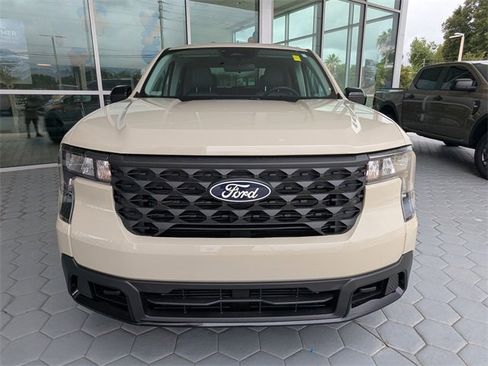 New 2025 Ford Maverick XLT w/ XLT Luxury Package image 8