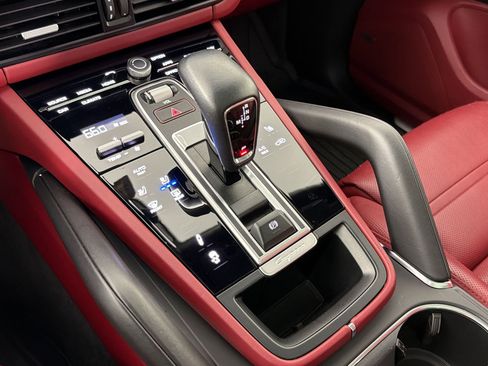 Used 2023 Porsche Cayenne Turbo image 26