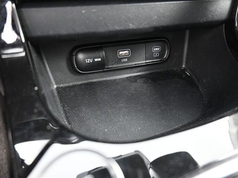 Used 2025 Kia Seltos S image 22