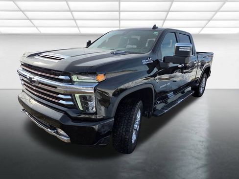 Used 2022 Chevrolet Silverado 3500 High Country w/ Safety Package II image 3