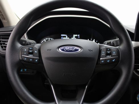 Used 2020 Ford Escape SE image 35