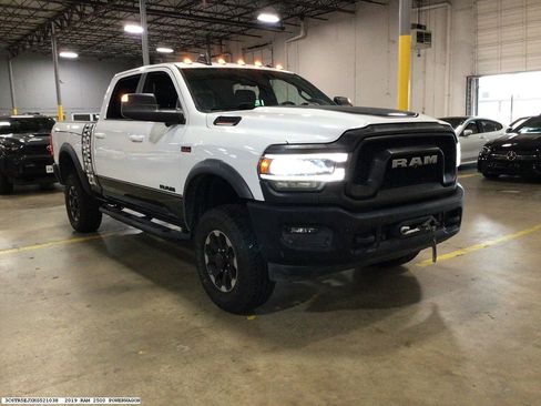 Used 2019 RAM 2500 Power Wagon AWD/4WD image 3