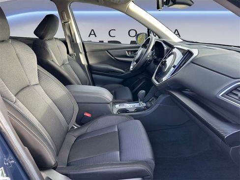 Used 2024 Subaru Ascent Premium w/ Convenience Package image 16
