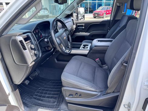 Used 2019 Chevrolet Silverado 2500 LT w/ Z71 Package, Off-Road AWD/4WD image 10