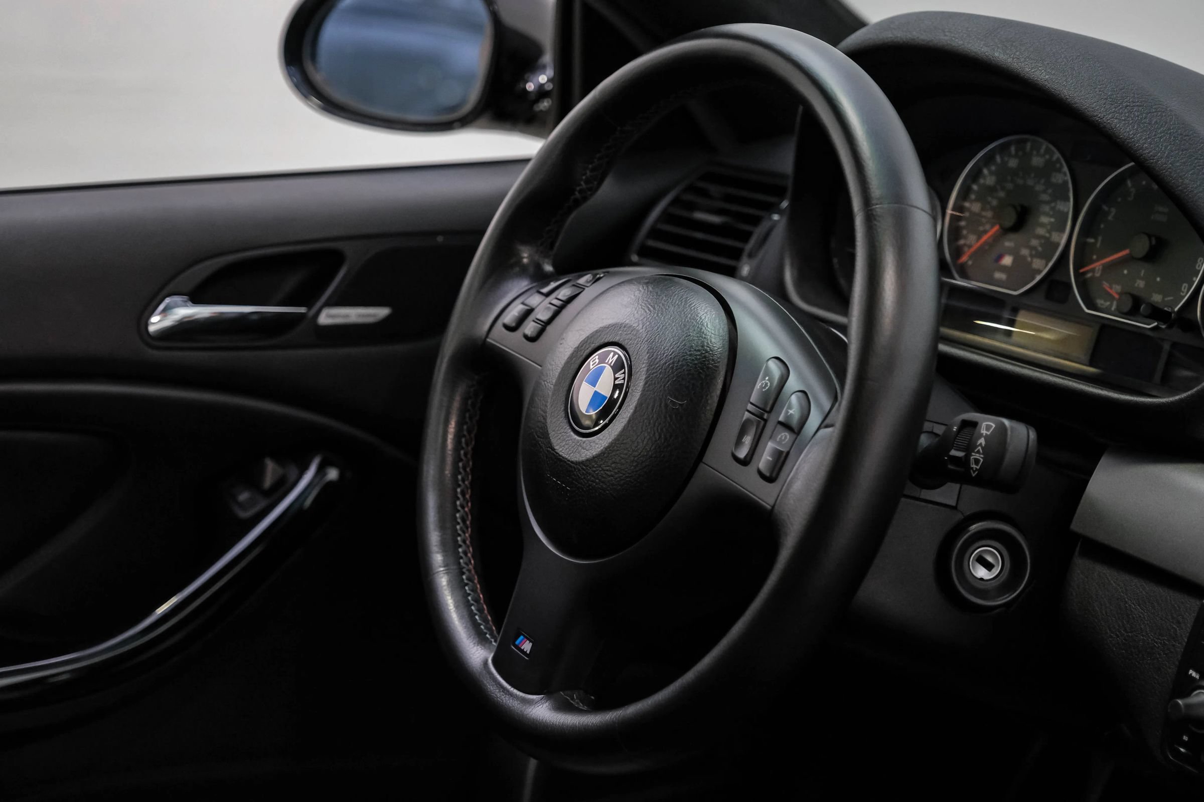 Used 2002 BMW M3 Coupe RWD image 9
