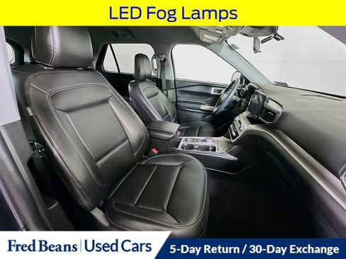 Certified 2022 Ford Explorer XLT w/ Equipment Group 202A AWD/4WD image 34