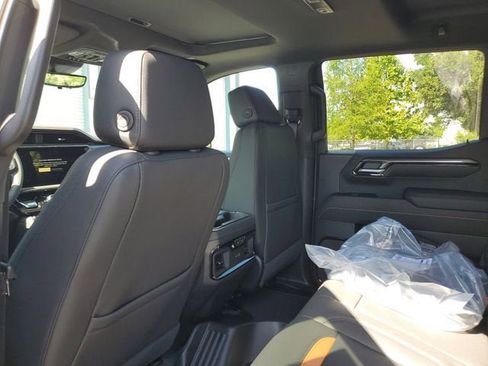 New 2026 GMC Sierra 1500 AT4 w/ AT4 Premium Package AWD/4WD image 11