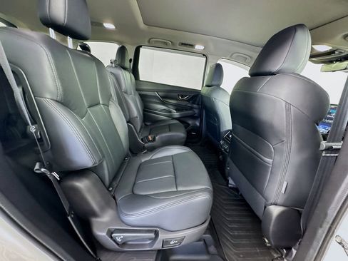 Used 2025 Subaru Ascent Bronze Edition w/ Onyx Package image 31