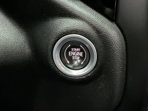 Used 2022 Chevrolet Silverado 1500 RST AWD/4WD image 32