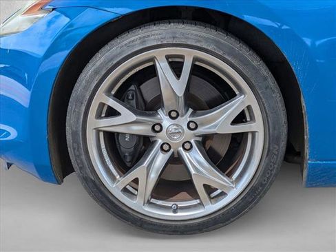 Used 2011 Nissan 370Z Coupe w/ Sport Pkg RWD image 9