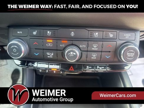 Used 2023 Dodge Durango GT AWD/4WD image 30