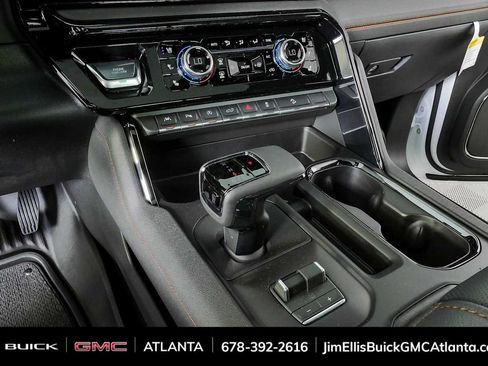 New 2026 GMC Sierra 1500 AT4 w/ Technology Package AWD/4WD image 18