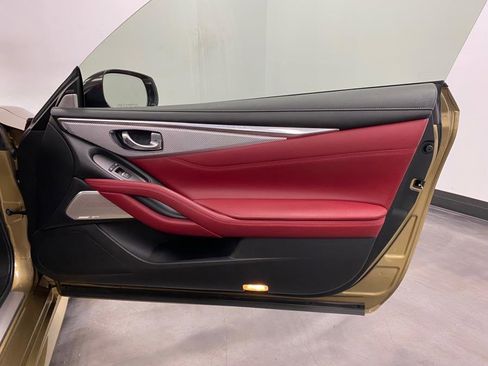 Used 2018 INFINITI Q60 Red Sport 400 image 26