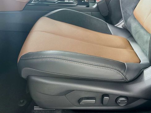 New 2026 Subaru Forester Touring w/ Touring Package AWD/4WD image 18