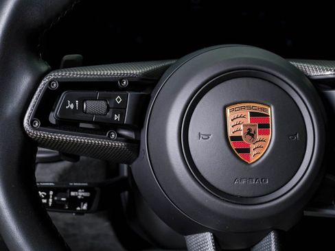 Certified 2025 Porsche 911 Carrera GTS RWD image 22