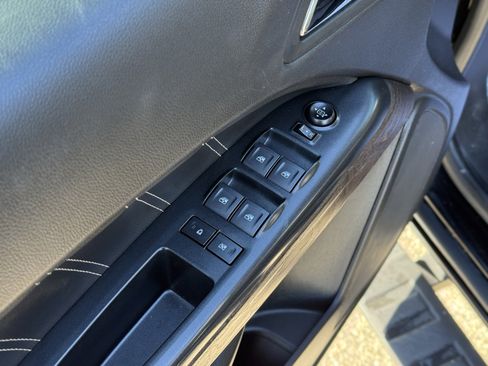 Used 2021 GMC Canyon Denali image 14